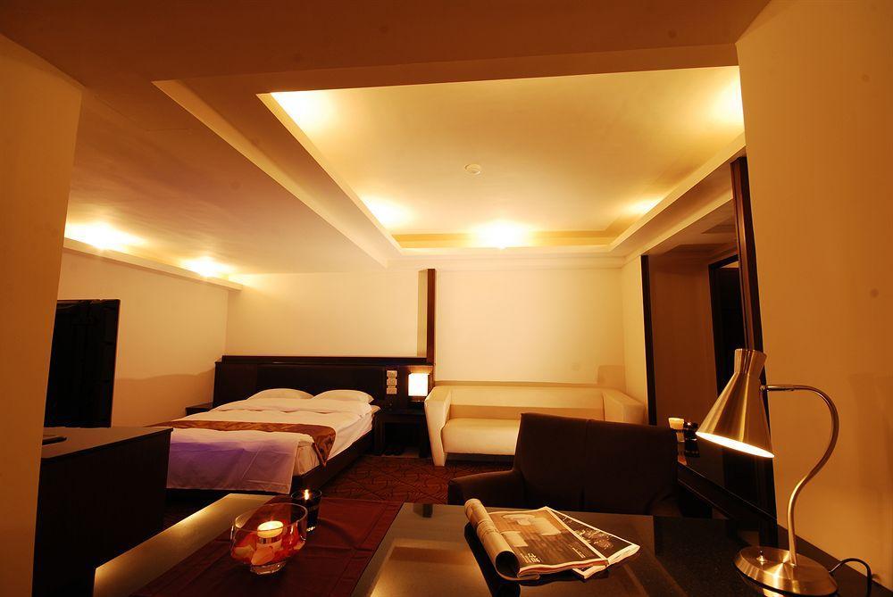 The Enterpriser Hotel Taichung Buitenkant foto