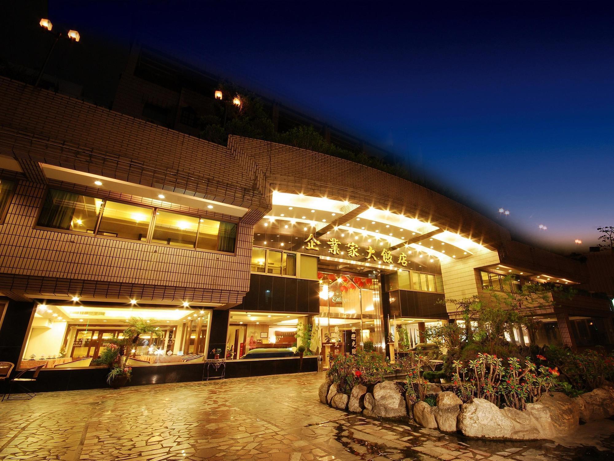 The Enterpriser Hotel Taichung Buitenkant foto