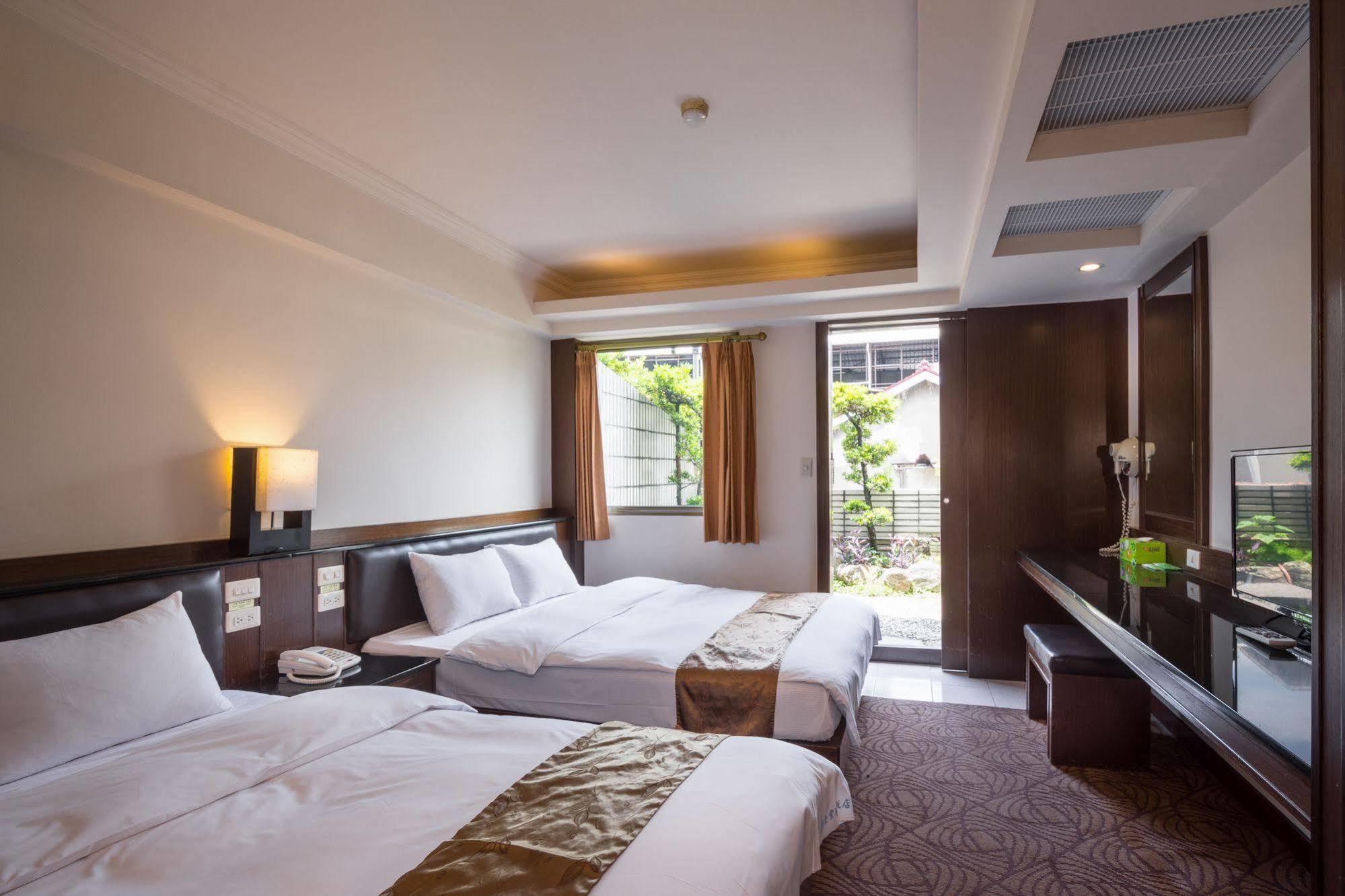 The Enterpriser Hotel Taichung Buitenkant foto