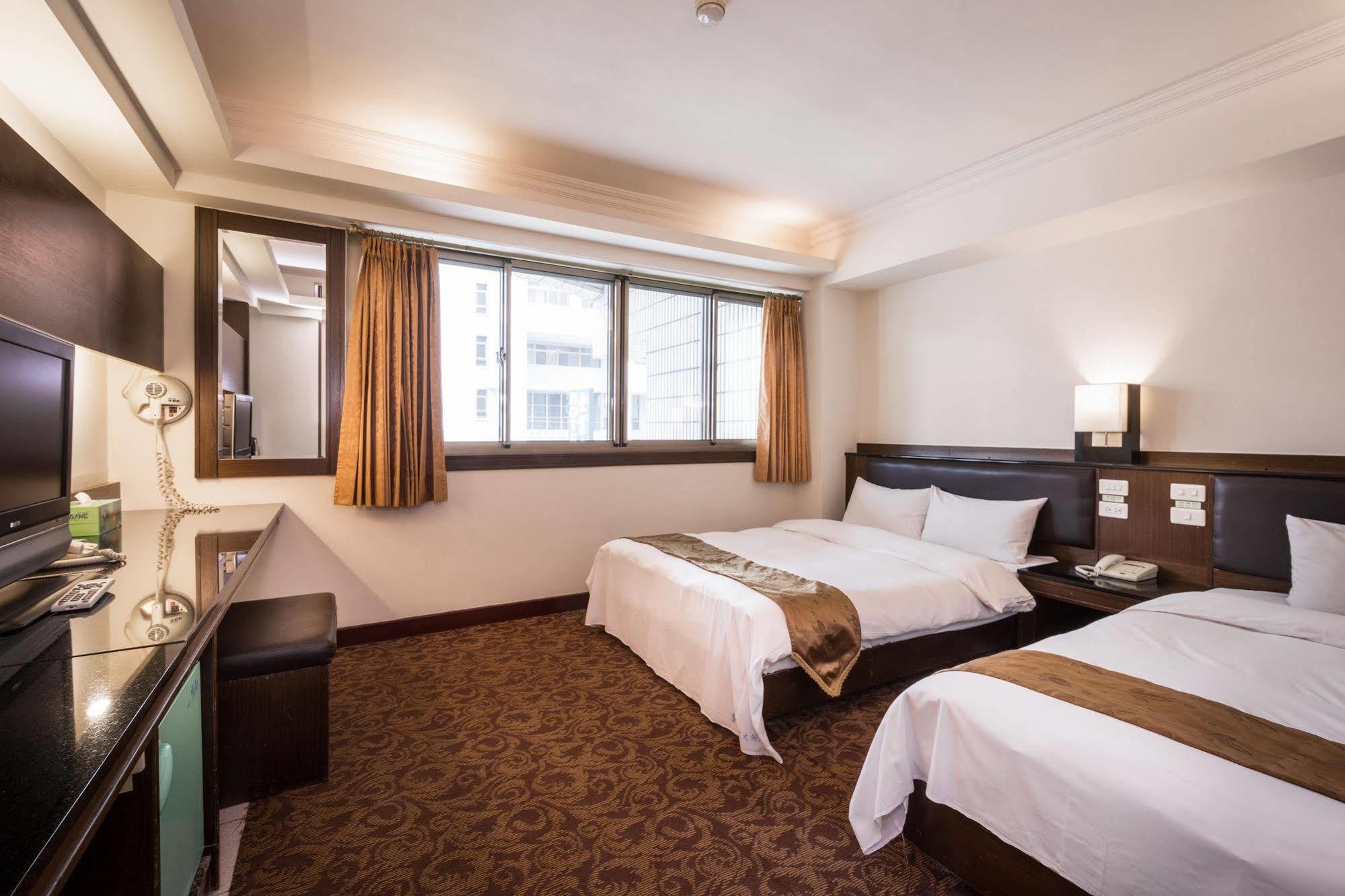 The Enterpriser Hotel Taichung Buitenkant foto