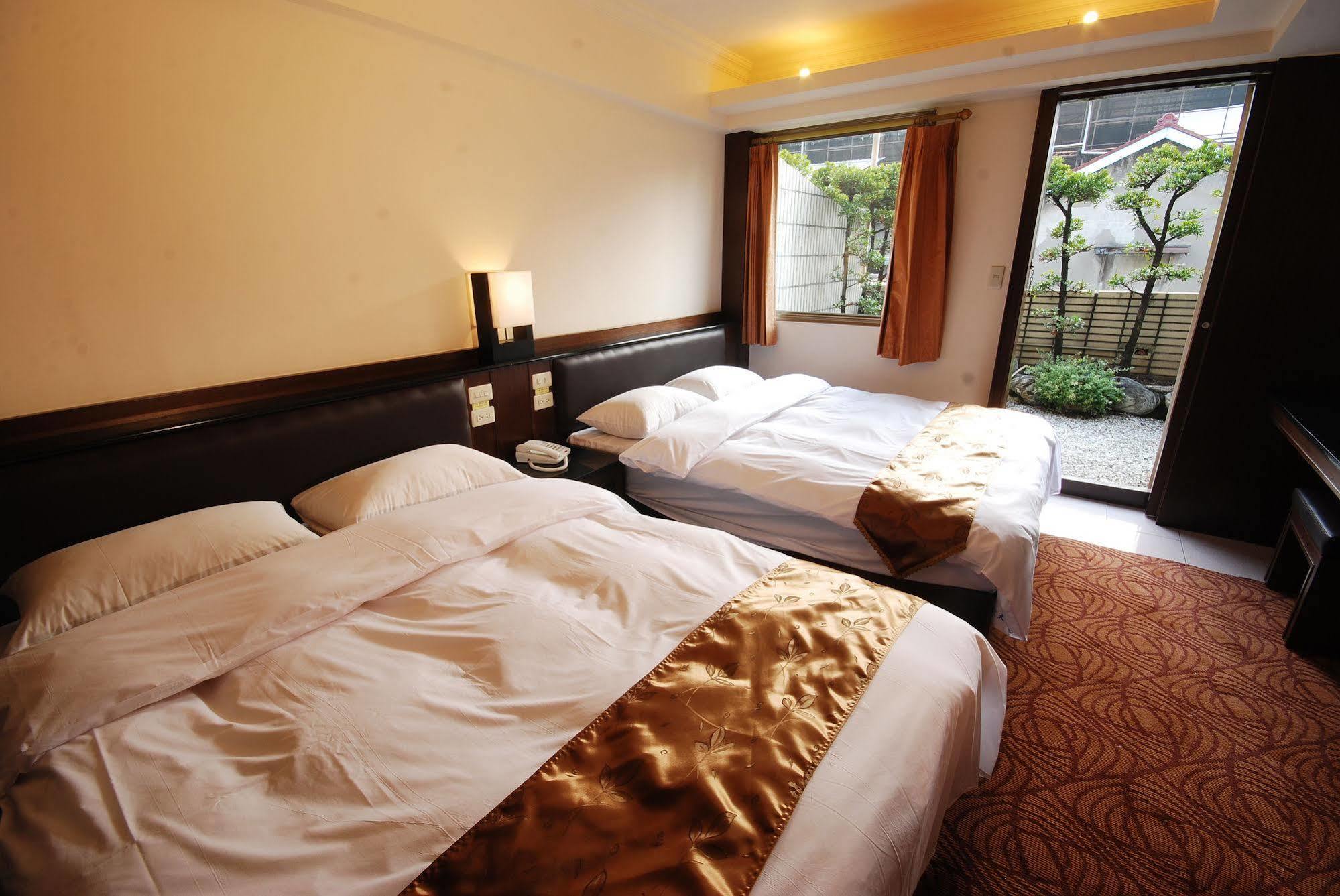 The Enterpriser Hotel Taichung Buitenkant foto
