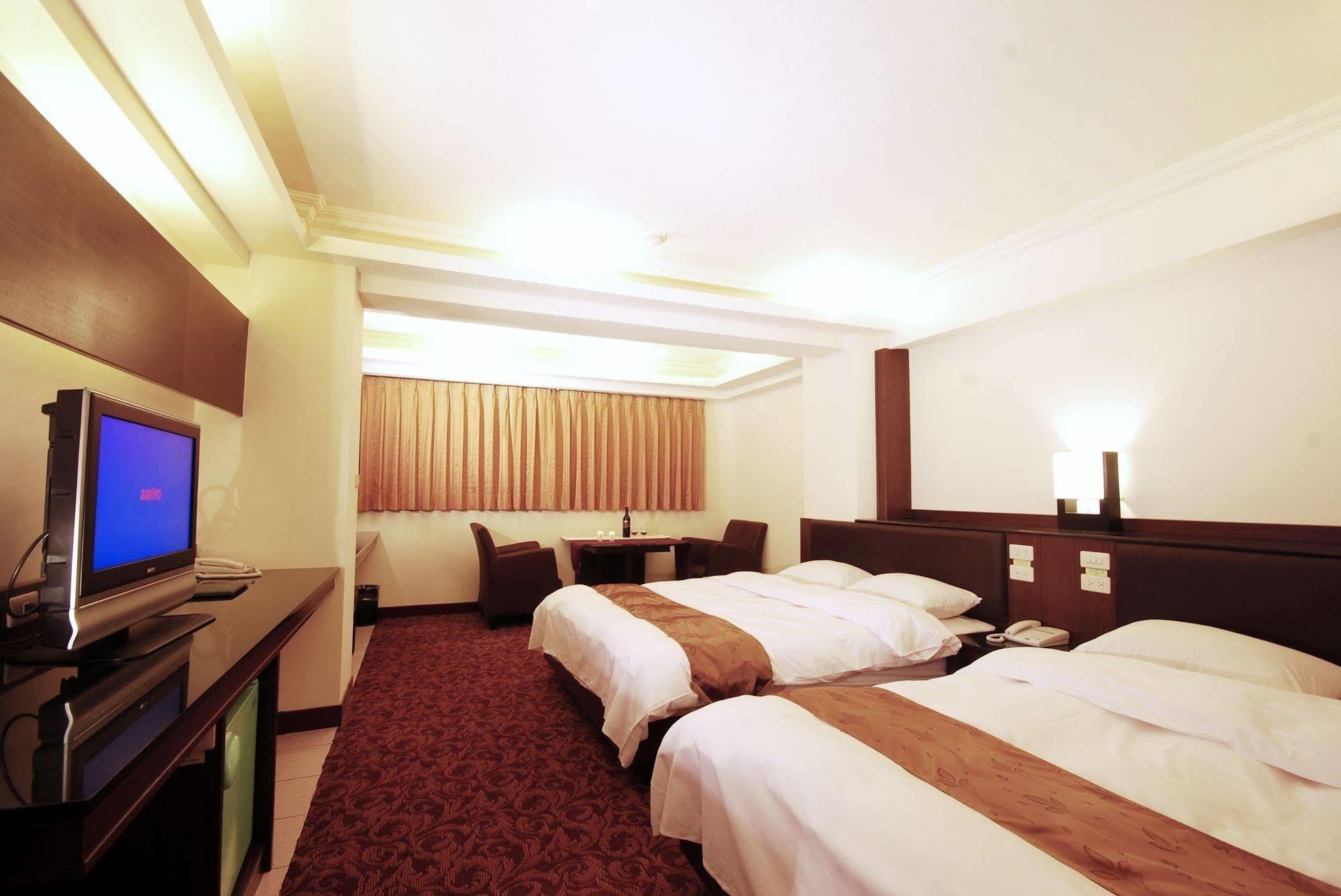 The Enterpriser Hotel Taichung Buitenkant foto
