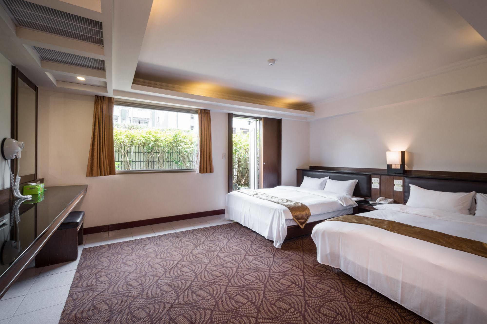 The Enterpriser Hotel Taichung Buitenkant foto