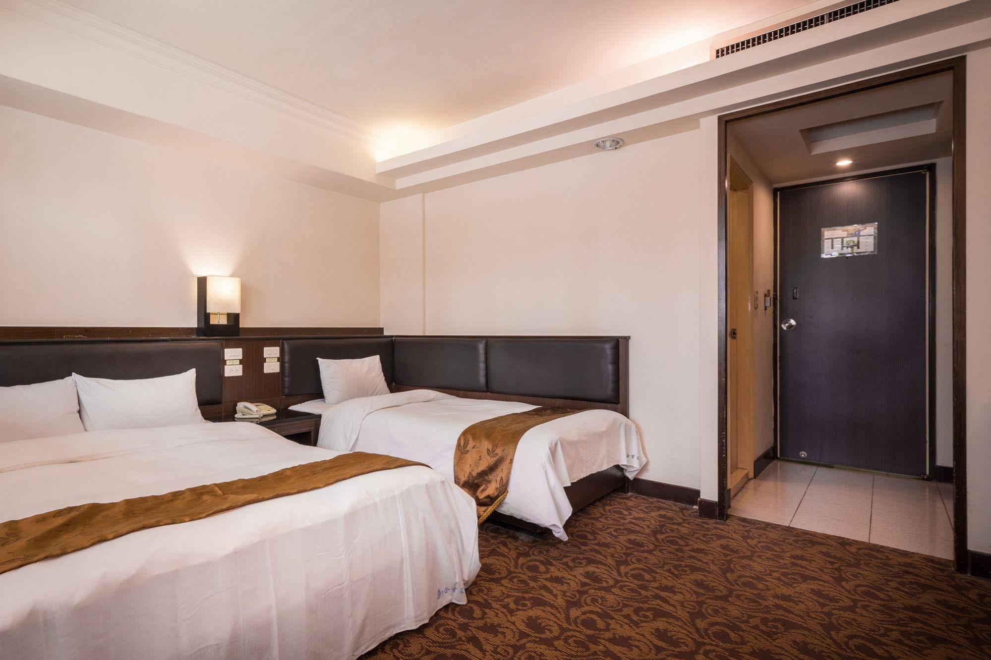 The Enterpriser Hotel Taichung Buitenkant foto