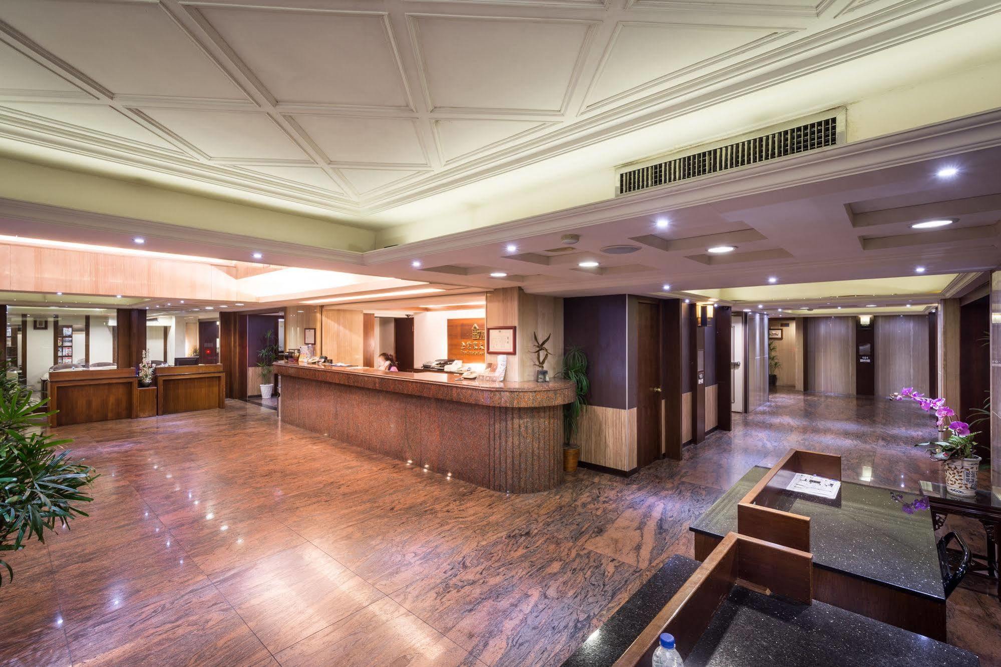The Enterpriser Hotel Taichung Buitenkant foto